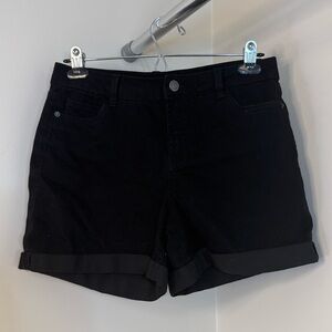 George Black High-Waisted Jean Shorts Size 6 – Classic Fit, Everyday Essential